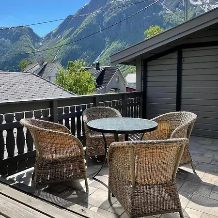 Overnatting, Peter Bechs Gate 27 Mosjøen